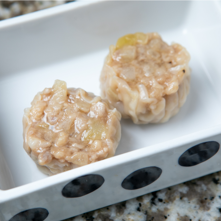 【家庭用・冷凍】だし焼売12個｜国産豚×和出汁・手包み中華点心｜電子レンジ調理OK・お弁当・晩酌に最適