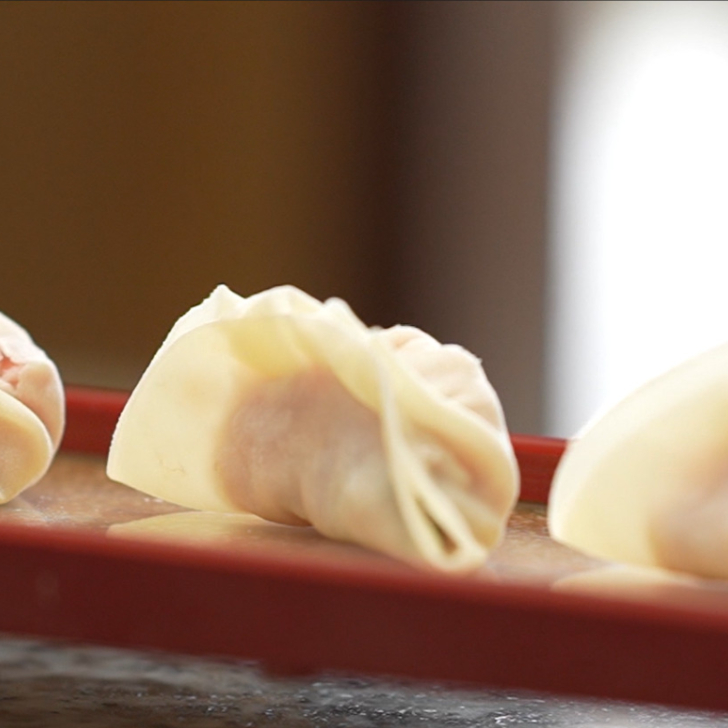 【冬雅の贈り物】白味噌餃子15個｜丹波豚×九条ねぎの手包み京点心｜冬ギフト・御歳暮・内祝いに最適｜熨斗対応・送料無料